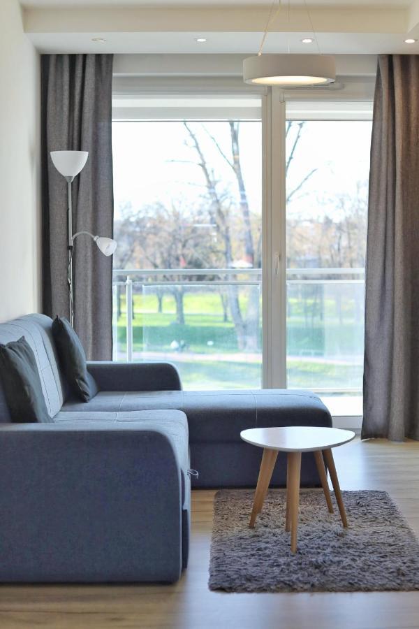 Capital Towers - Apartament Green Z Widokiem Na Rzeke Жешув Экстерьер фото