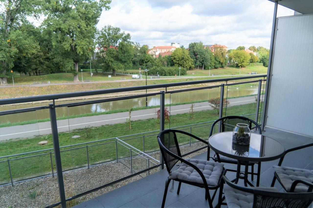 Capital Towers - Apartament Green Z Widokiem Na Rzeke Жешув Экстерьер фото